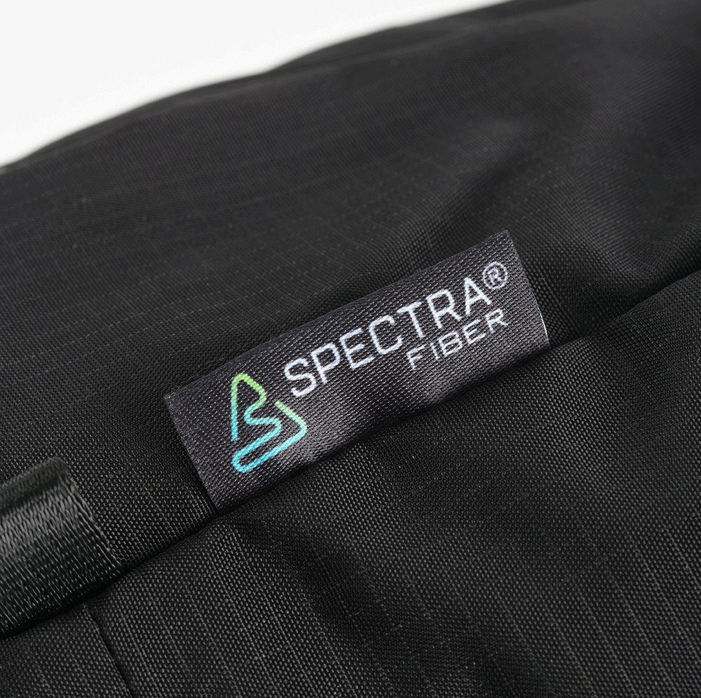 ｢SPECTRA®繊維」は米国大手繊維メーカーのハネウエル社により開発された、エンジニアリング繊維。