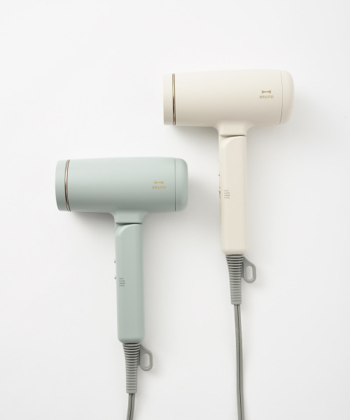 うさまるコラボ BRUNO コンパクトヘアードライヤー エクリュ うさまるコラボ BRUNO コンパクトヘアードライヤー エクリュ