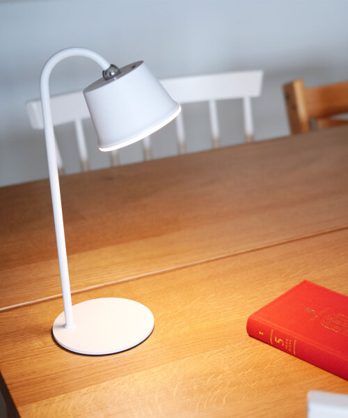 LED Magnecco ポータブルランプ ブラックの通販 | BRUNO online LED Magnecco ポータブルランプ ブラックの通販 | BRUNO online
