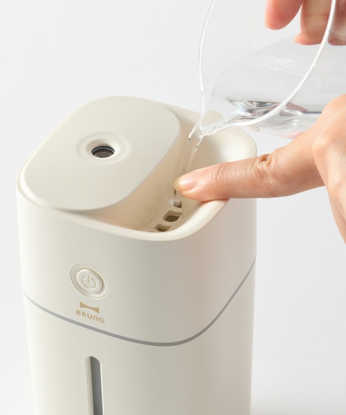 上から給水で簡単操作のコンパクトなコードレス加湿器 上部給水コードレス加湿器 EASY MIST アイボリーの通販 | BRUNO online