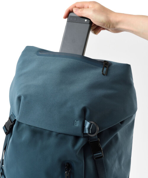 LIKID フラップバックパック XL ブラックの通販 | BRUNO online