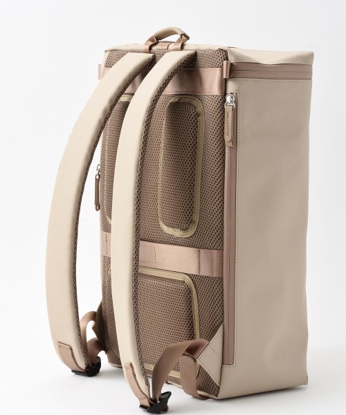 Milesto ミレスト LAGOPUS ラゴパス ベルトフラップ バックパック LAGOPUS WP ベルトフラップバックパック グレージュの通販