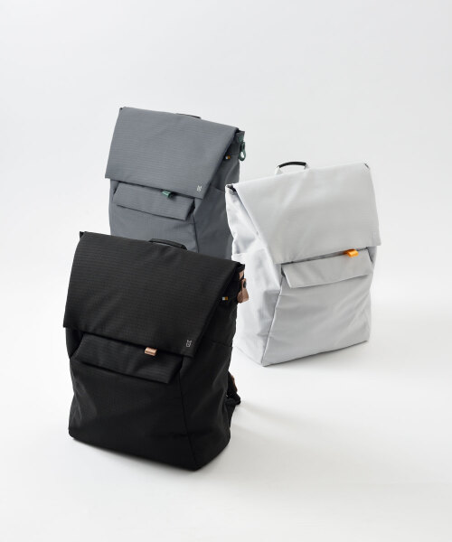 Hutte Wフラップバックパック ライトグレーの通販 | BRUNO online