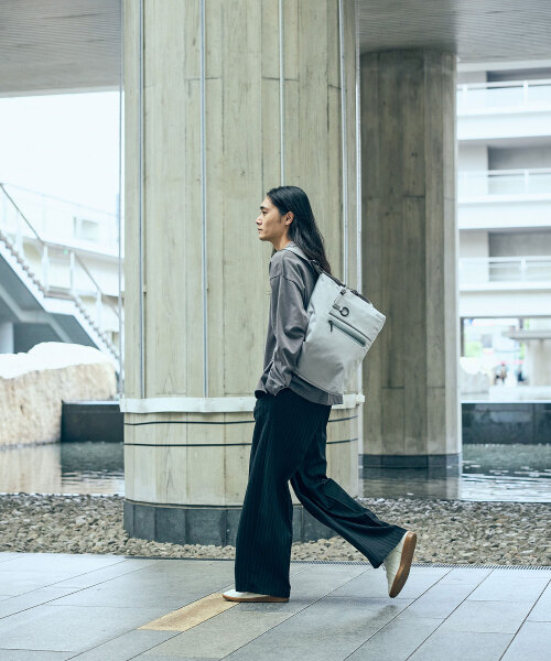 ありさ様 オーダー☆撥水ナイロンのラウンドショルダー：L LIKID ラウンドショルダーバッグ L ライトグレーの通販 | BRUNO online
