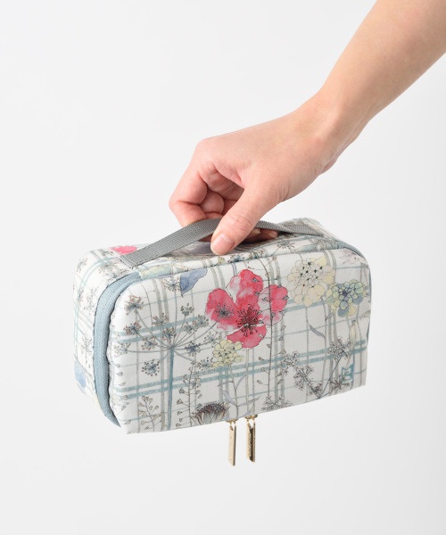 Sweet escape リバティプリント スクエアポーチ イルマズ ガーデン