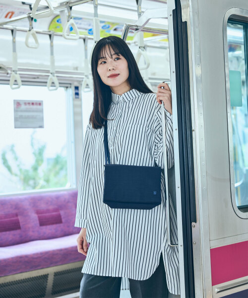 STLAKT マルチセキュリティショルダーバッグ ヘザーネイビーの通販