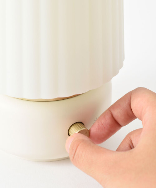 超音波アロマ加湿器LAMP MIST ホワイトの通販 | BRUNO online