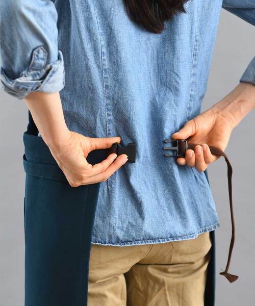 刺繍サービス】スイッチロン カフェエプロン ディープブルーの通販