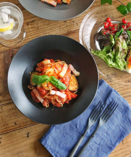 ARAS 深皿スクープとスプーン+フォークのキッズセット ブラックの通販