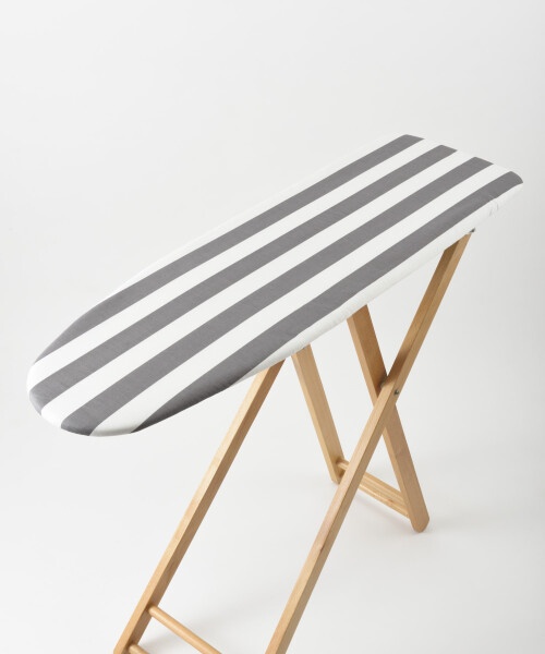 Bierta Ironing Board L ストライプグレイの通販 Idea Online