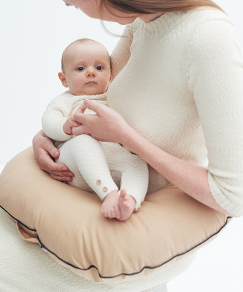 Baby 授乳クッション ベージュの通販 Idea Online Baby 授乳クッション ベージュの通販 Idea Online