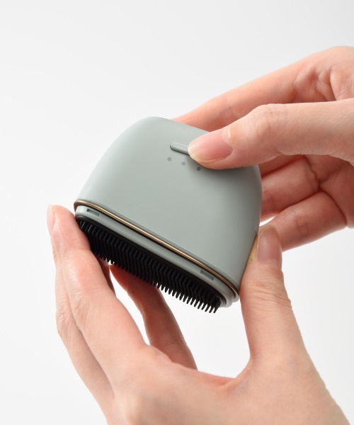 イオン洗顔ブラシ グリーンの通販 | BRUNO online