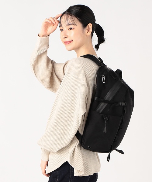 LIKID サイドバックルバックパック M ライトグレーの通販