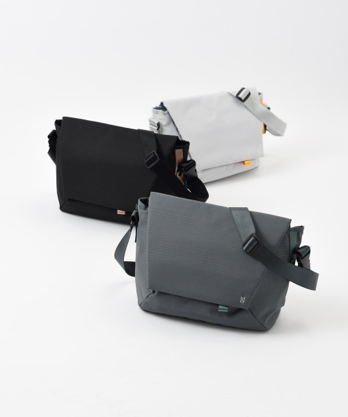 Hutte メッセンジャーバッグ L ライトグレーの通販 | BRUNO online